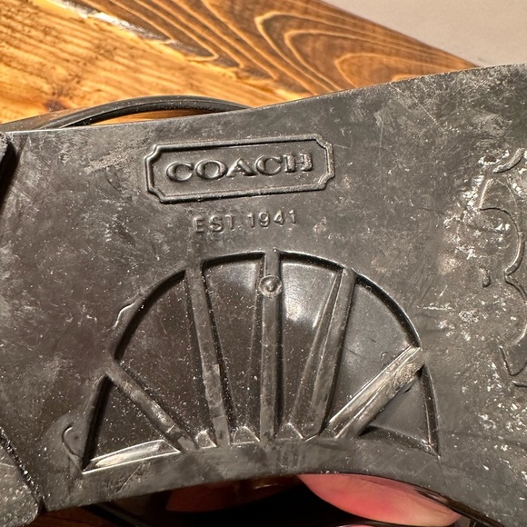 COACH Landon Black Jelly Flip Flop Sandals with Gold Bow sz: 8B - Picture 5 of 9